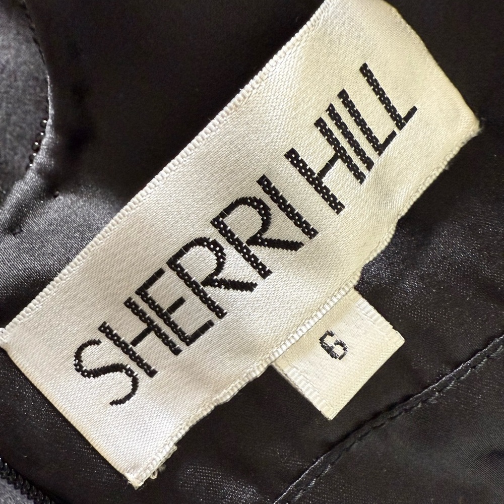 Sherri Hill 52272 Black
Beaded Halter sequin tulle cocktail party mini dress 6 - Picture 6 of 9